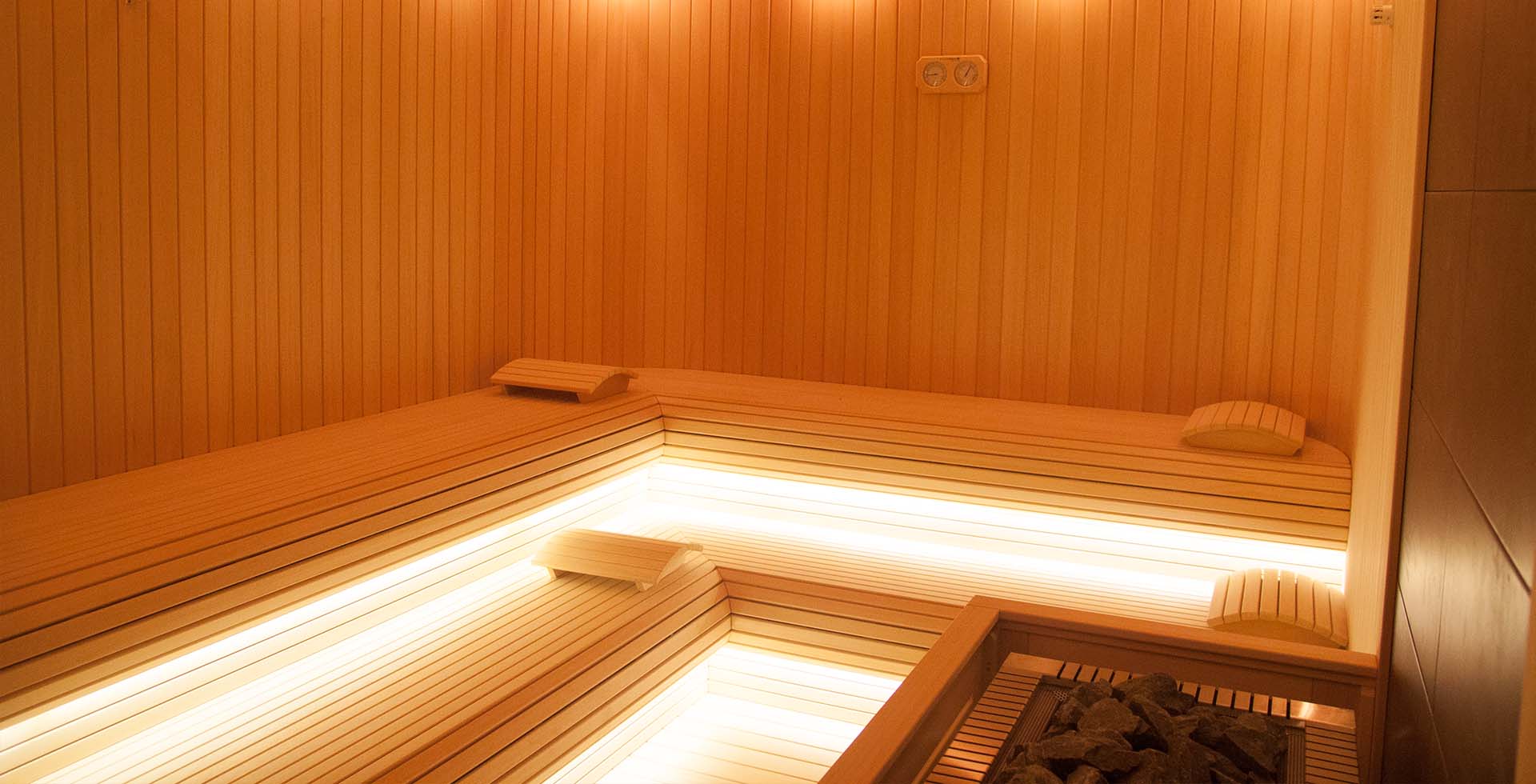 Discover opulence in every detail – the Doha sauna, available for purchase. Unleash a world of relaxation with our sophisticated design at an affordable cost.