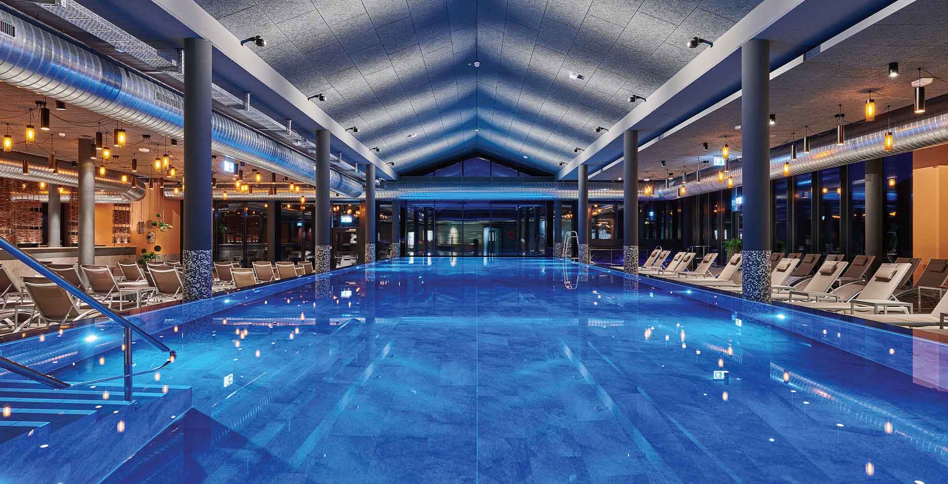 Dubai's Indoor Aquatic Paradise: Where Elegance Meets Water Serenity