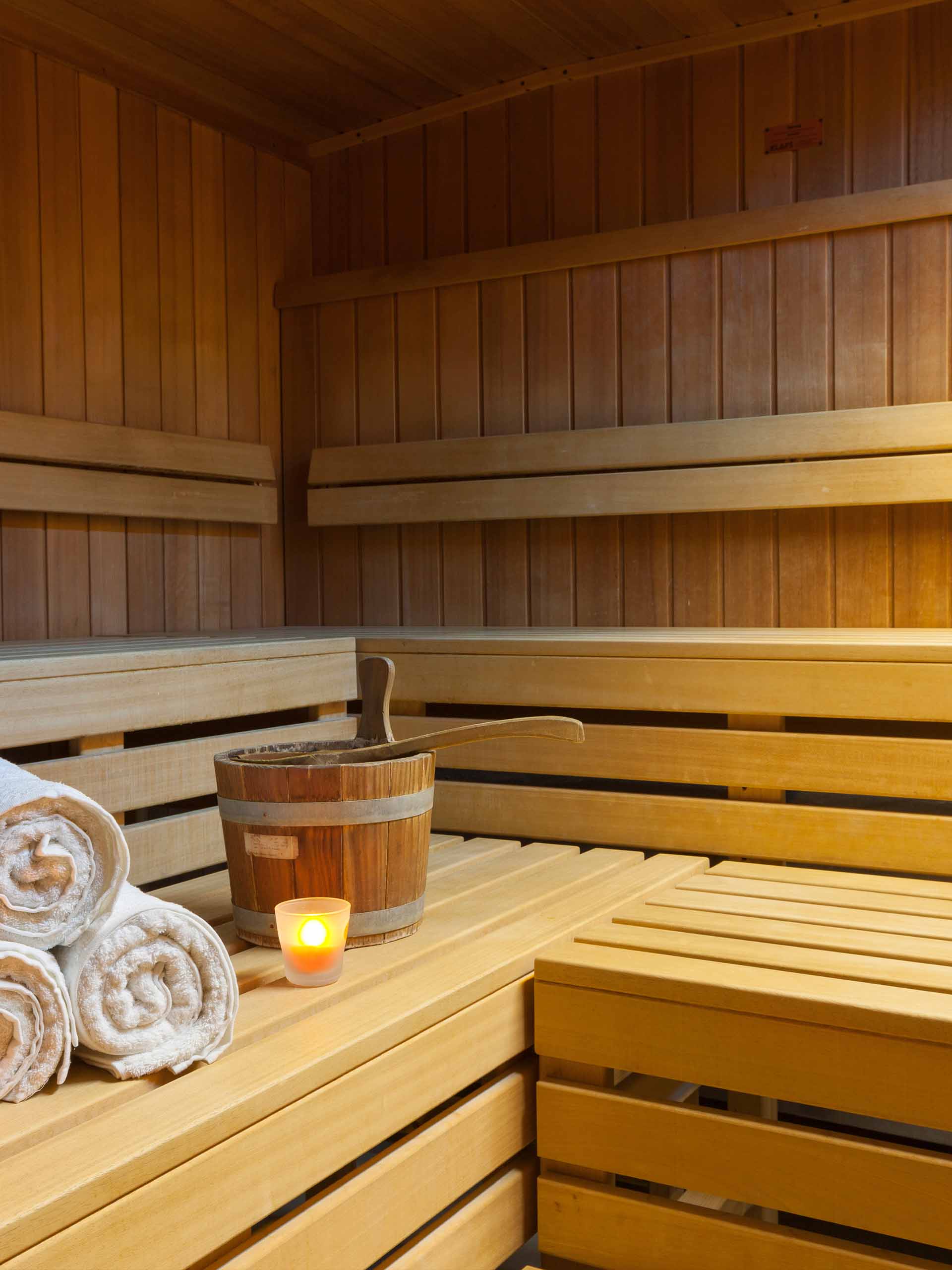 Rozendaal Sauna: A Retreat of Sauna Luxury and Elegance